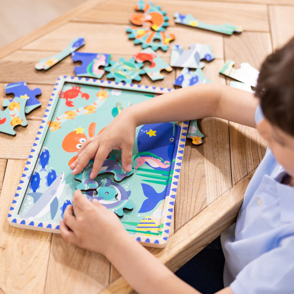 Melissa & Doug Underwater Wooden Gear Puzzle - Image 13