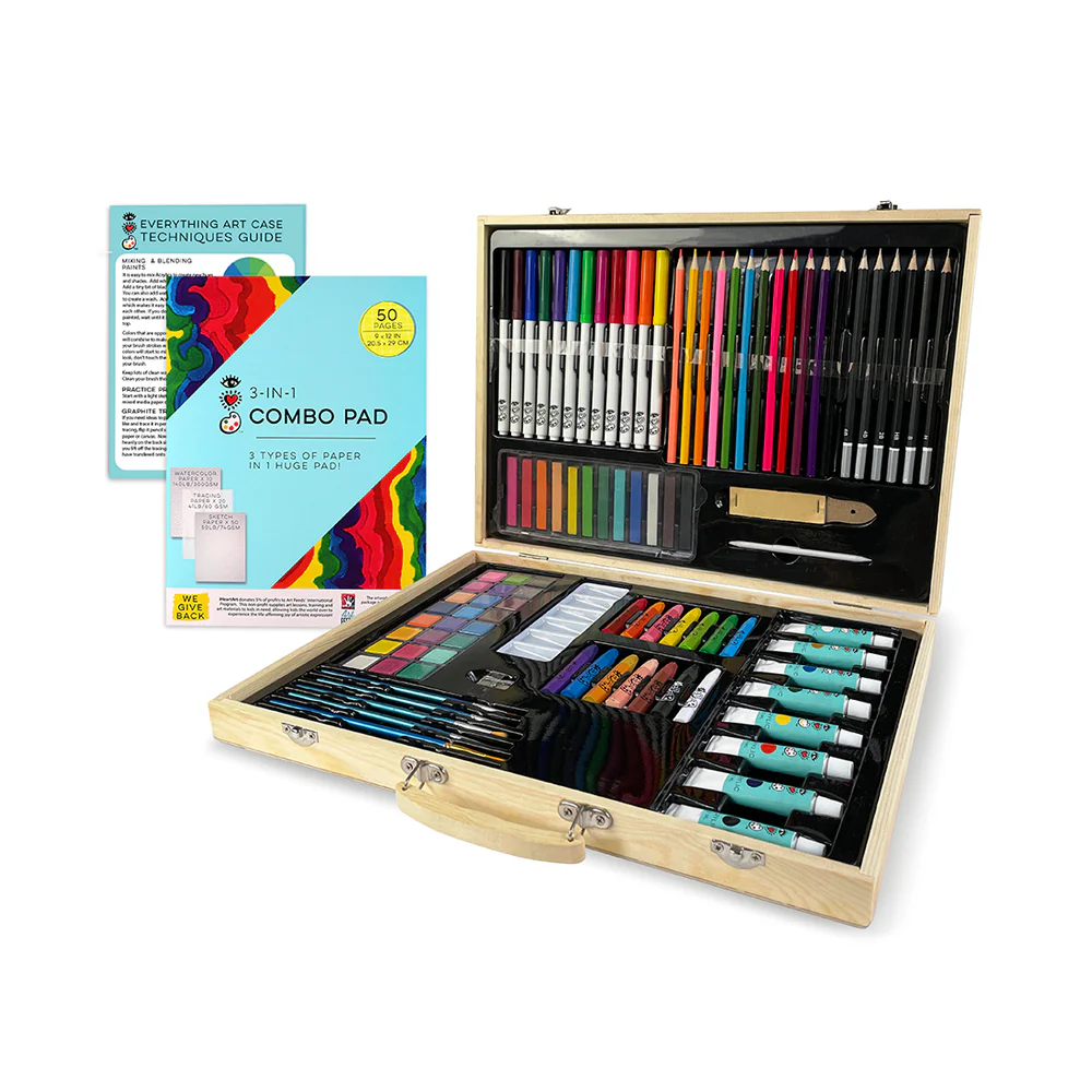 iHeartArt Deluxe Wooden Everything Art Case