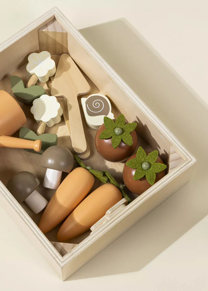 Coco Village Wooden Gardening Playset and Accessories - Image 12